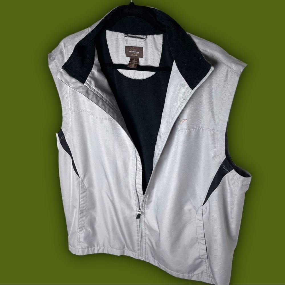 GREG Norman for Tasso Elba Golf Lightweight Silver Vest Size Large